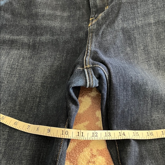 Banana Republic Mid-Rise Skinny Jeans - Picture 7 of 9